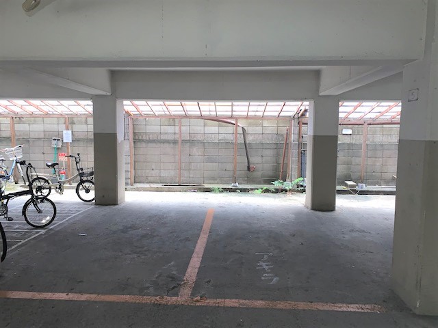 ＜賃貸駐車場＞中丸町 いそべマンション駐車場